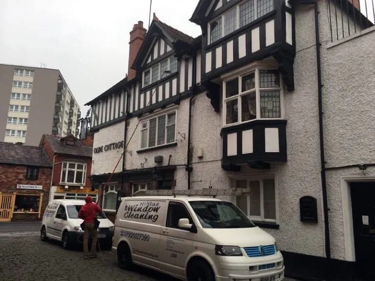 Pub & Restaurant Cleaning